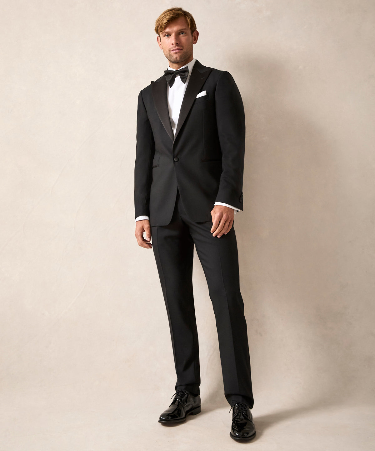 Italian Wool Peak Lapel Tuxedo in Black